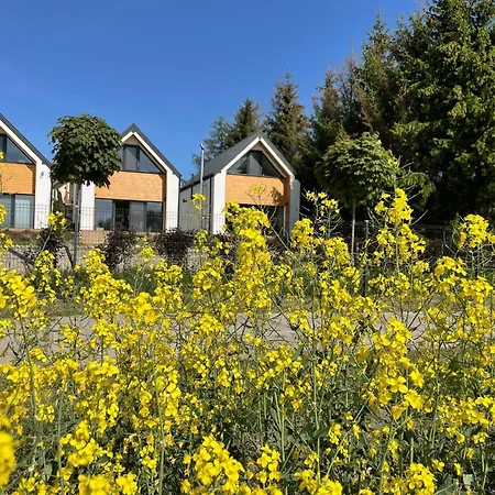 別荘 Mierzejogrod - Caloroczne Z Kominkami Kąty Rybackie