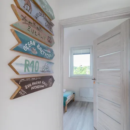 別荘 Mierzejogrod - Caloroczne Z Kominkami Kąty Rybackie