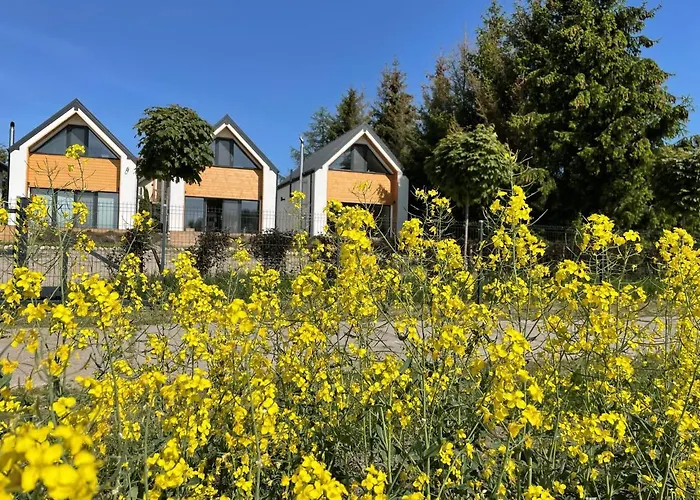Semesterbostad Mierzejogrod - Caloroczne Z Kominkami Kąty Rybackie