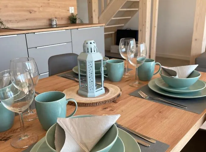 Semesterbostad Mierzejogrod - Caloroczne Z Kominkami *