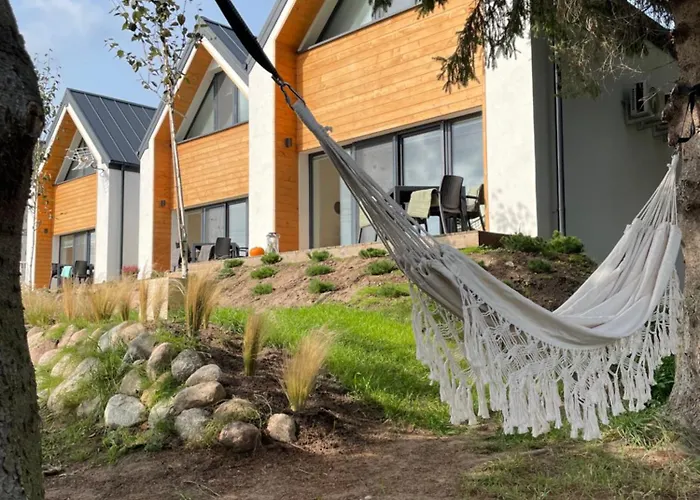 Semesterbostad Mierzejogrod - Caloroczne Z Kominkami *