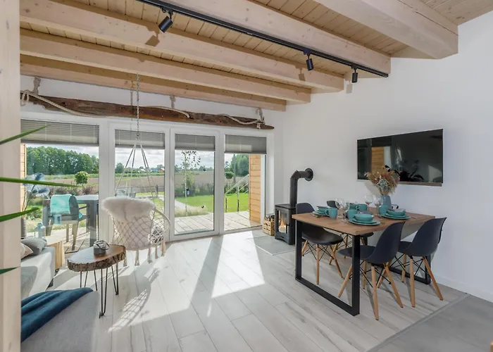 Semesterbostad Mierzejogrod - Caloroczne Z Kominkami *