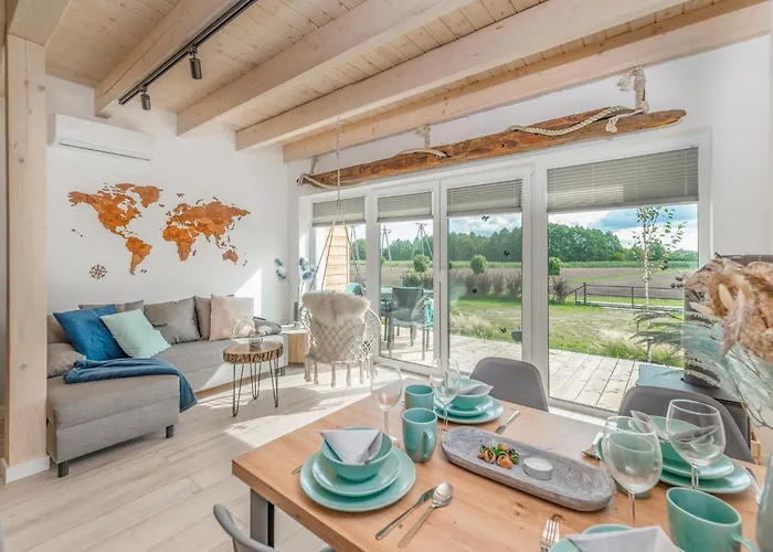 Semesterbostad Mierzejogrod - Caloroczne Z Kominkami Kąty Rybackie